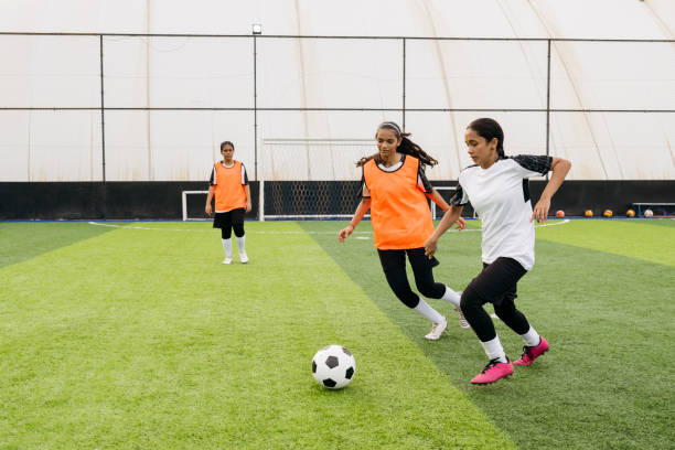 球员之间互 球员之间互